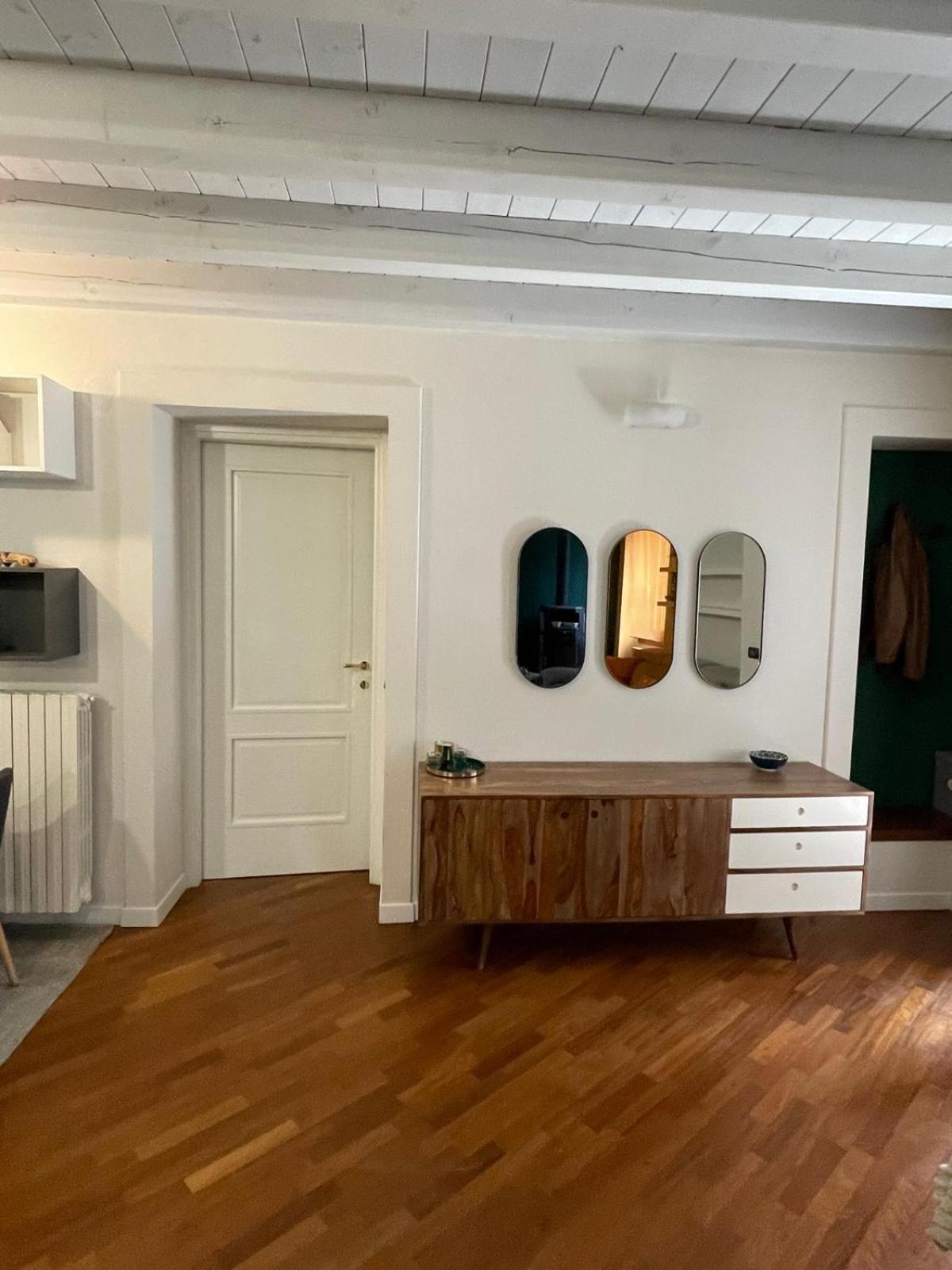 Amelie Apartment Дезенцано-дель-Гарда Экстерьер фото